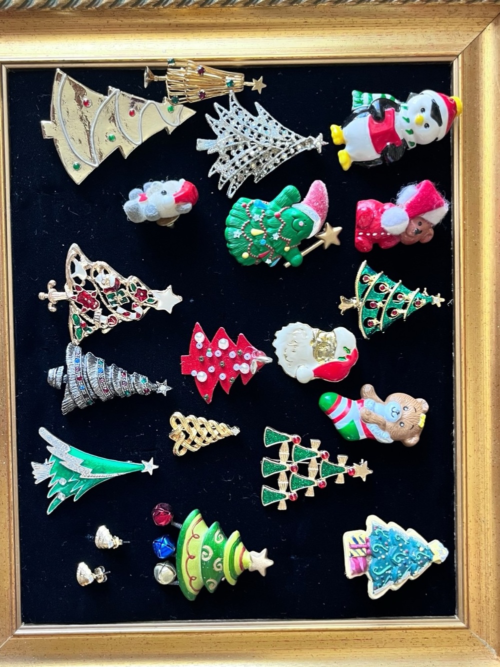 Mixed Signed Christmas Tree Holiday Pin Brooch Lot 120+ Pieces Vintage Modern - Picture 6 of 13